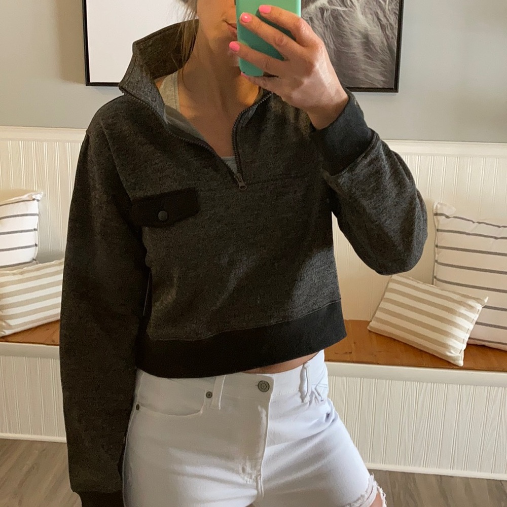 🧁Shameless🧁 crop fleece - Picture 3 of 7